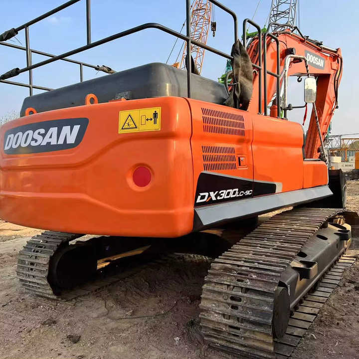 Doosan Construction Equipment Dx300 , Used Earth-moving Machine Doosan Excavator , Doosan Heavy Machines for Sale - Багер: снимка 1 Doosan Construction Equipment Dx300 , Used Earth-moving Machine Doosan Excavator , Doosan Heavy Machines for Sale - Багер: снимка 1