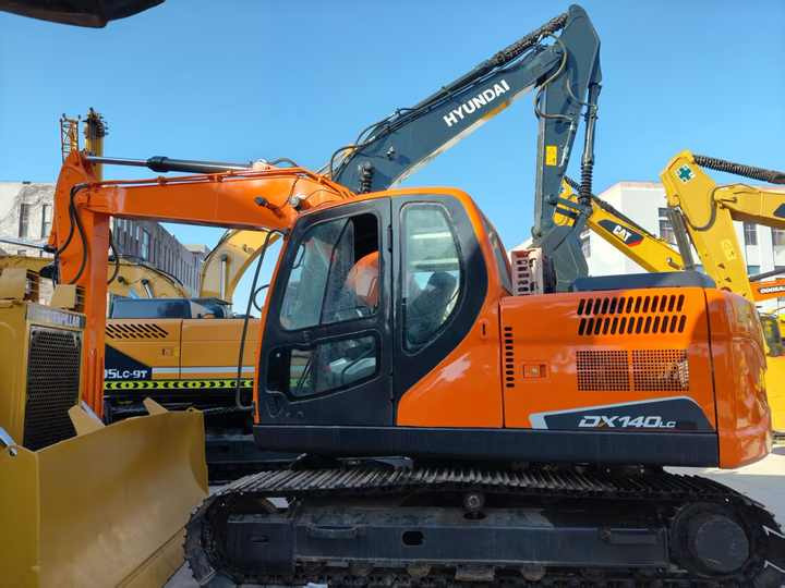 Excellent Condition Korea Brand Dooan Dx140 Excavator in Stock Used Doosan Dx140 225 300 Excavator Low Working Hours on Sale - Багер: снимка 5 Excellent Condition Korea Brand Dooan Dx140 Excavator in Stock Used Doosan Dx140 225 300 Excavator Low Working Hours on Sale - Багер: снимка 5