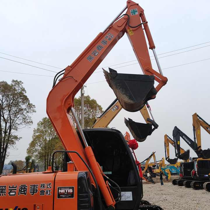 HITACHI ZX70 Original Japan Surplus Hitachi ZX70 for Sale - Верижен багер: снимка 3 HITACHI ZX70 Original Japan Surplus Hitachi ZX70 for Sale - Верижен багер: снимка 3