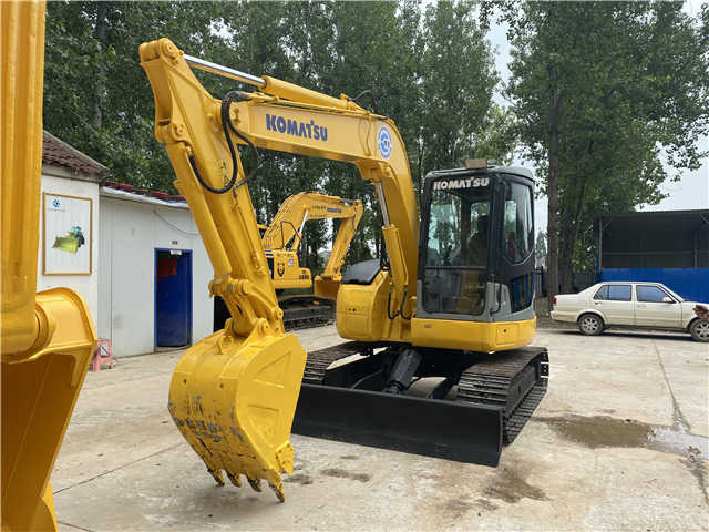 High Quality Used Crawler Excavator komatsu Pc78 Pc128 Pc138 Pc200-8 Pc220-8 Pc240-8 Excavator - Багер: снимка 2 High Quality Used Crawler Excavator komatsu Pc78 Pc128 Pc138 Pc200-8 Pc220-8 Pc240-8 Excavator - Багер: снимка 2