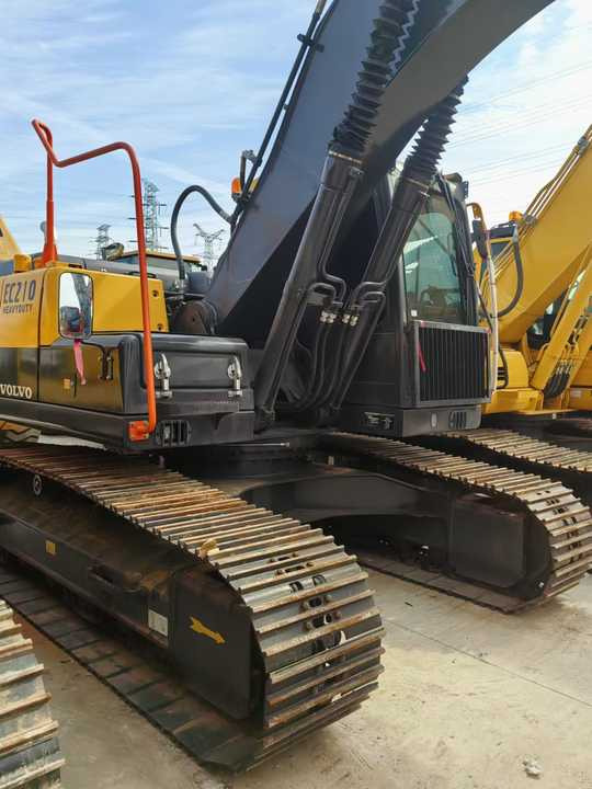 Hot Selling volvo Brand Ec210 20tons Excavator in Stock Used Korea Brand volvo Ec210 240 290 Excavator for Sale - Багер: снимка 2 Hot Selling volvo Brand Ec210 20tons Excavator in Stock Used Korea Brand volvo Ec210 240 290 Excavator for Sale - Багер: снимка 2