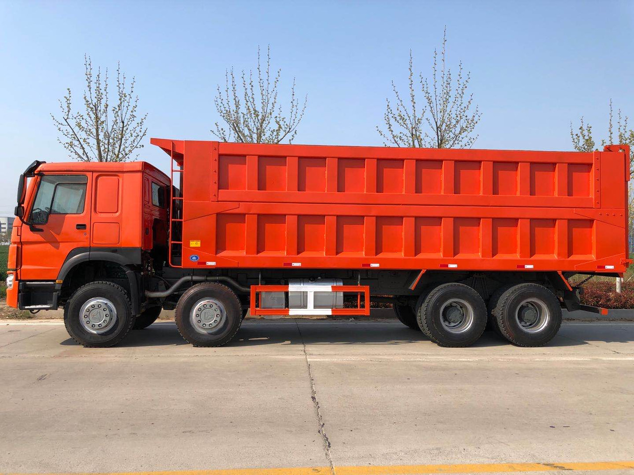 Самосвал камион Howo 371HP（8*4） [ Copy ] [ Copy ] [ Copy ]: снимка 6