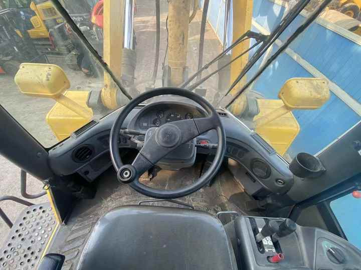 New Arrival komatsu Wa470-6 Wheel Loader for Sale Used Original Japan Brand komatsu Wa380 470-3 470-6 in Stock - Колесен товарач: снимка 5 New Arrival komatsu Wa470-6 Wheel Loader for Sale Used Original Japan Brand komatsu Wa380 470-3 470-6 in Stock - Колесен товарач: снимка 5