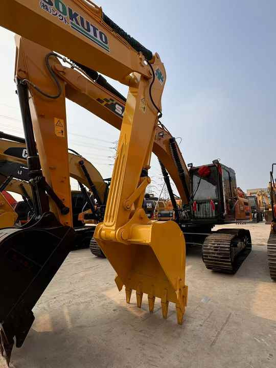 PC200-8 Low Working Hour Second Hand 20 Ton Excavator Komatsu Pc200-8 Crawler Excavator Used Komatsu Excavator PC200-8N1 - Багер: снимка 3 PC200-8 Low Working Hour Second Hand 20 Ton Excavator Komatsu Pc200-8 Crawler Excavator Used Komatsu Excavator PC200-8N1 - Багер: снимка 3