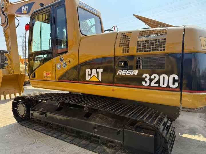 Used Cat320CL Old Model Excavator Second Hand Machine Popular Brand Japan Cat Hydraulic Machinery - Верижен багер: снимка 2 Used Cat320CL Old Model Excavator Second Hand Machine Popular Brand Japan Cat Hydraulic Machinery - Верижен багер: снимка 2