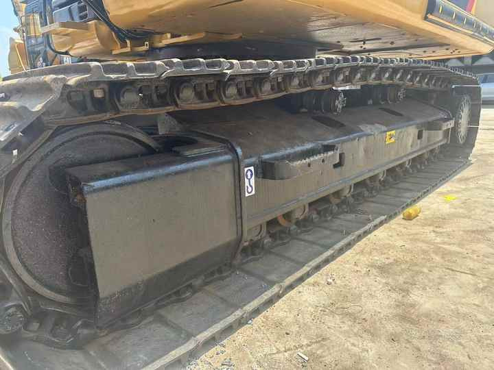 Used Caterpillar Excavators 320D Good Condition Used Excavators for Sale Second Hand Machine CAT Caterpillar 320D Excavadoras - Багер: снимка 5 Used Caterpillar Excavators 320D Good Condition Used Excavators for Sale Second Hand Machine CAT Caterpillar 320D Excavadoras - Багер: снимка 5