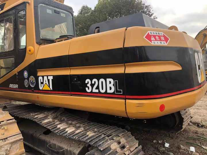 Used Digger CAT 320BL Construction Machinery Construction Digger Used CAT 320BL Cheap Excavator - Верижен багер: снимка 2 Used Digger CAT 320BL Construction Machinery Construction Digger Used CAT 320BL Cheap Excavator - Верижен багер: снимка 2