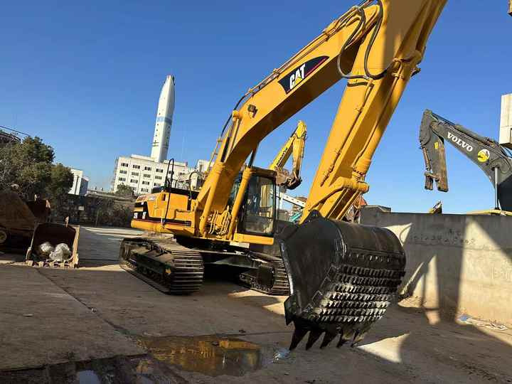Used Digger CAT 325BL Construction Machinery Construction Digger Used CAT 325BL Cheap Excavator - Верижен багер: снимка 5 Used Digger CAT 325BL Construction Machinery Construction Digger Used CAT 325BL Cheap Excavator - Верижен багер: снимка 5