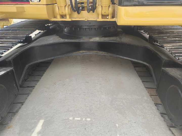 Used Digger CAT 325BL Construction Machinery Construction Digger Used CAT 325BL Cheap Excavator - Верижен багер: снимка 4 Used Digger CAT 325BL Construction Machinery Construction Digger Used CAT 325BL Cheap Excavator - Верижен багер: снимка 4