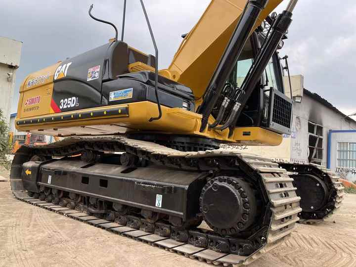 Used Digger CAT 325DL Construction Machinery Construction Digger Used CAT 325DL Cheap Excavator - Верижен багер: снимка 3 Used Digger CAT 325DL Construction Machinery Construction Digger Used CAT 325DL Cheap Excavator - Верижен багер: снимка 3
