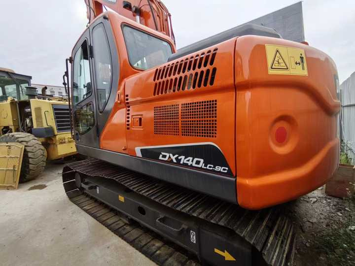 Used Digger DOOSAN DX140 Construction Machinery Construction Digger Used DOOSAN DX140 Cheap Excavator - Верижен багер: снимка 5 Used Digger DOOSAN DX140 Construction Machinery Construction Digger Used DOOSAN DX140 Cheap Excavator - Верижен багер: снимка 5