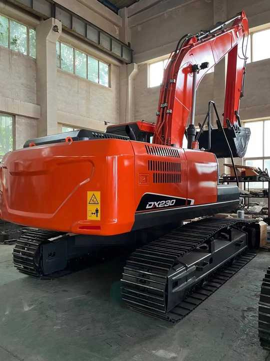 Used Digger DOOSAN DX230 Construction Machinery Construction Digger Used DOOSAN DX230 Cheap Excavator - Верижен багер: снимка 3 Used Digger DOOSAN DX230 Construction Machinery Construction Digger Used DOOSAN DX230 Cheap Excavator - Верижен багер: снимка 3