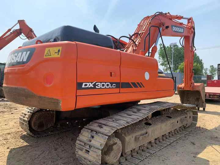 Верижен багер Used Digger DOOSAN DX300 Construction Machinery Construction Digger Used DOOSAN DX300 Cheap Excavator: снимка 6