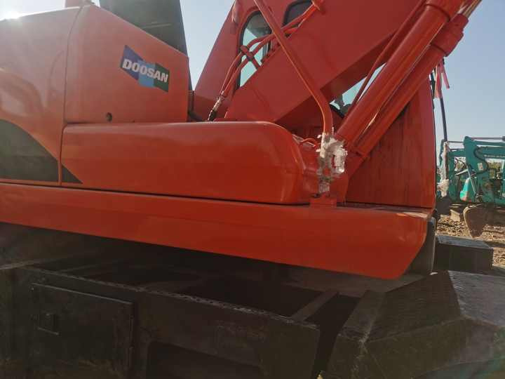 Used Digger Doosan Dh150w-7 Construction Machinery Construction Digger Used Doosan Dh150w-7 Cheap Excavator - Верижен багер: снимка 5 Used Digger Doosan Dh150w-7 Construction Machinery Construction Digger Used Doosan Dh150w-7 Cheap Excavator - Верижен багер: снимка 5