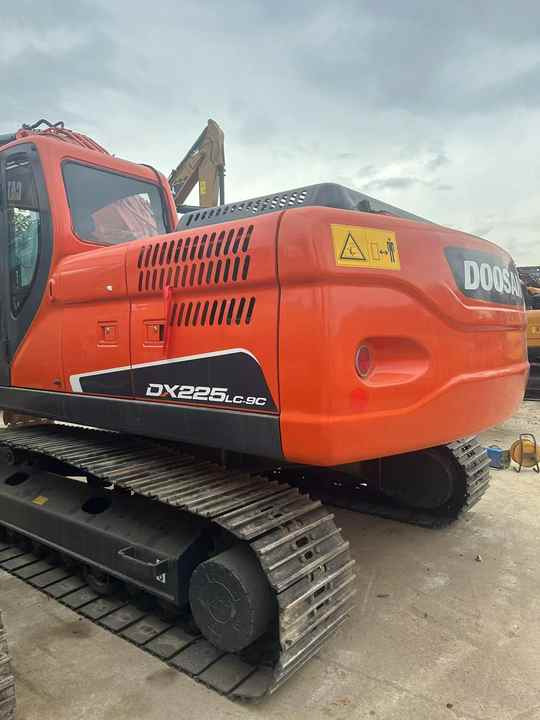 Used Excavator Doosan DX225LC-9 Excavators Mini Equipment Earth Moving Machinery Doosan Digger Excavator for Sale - Багер: снимка 2 Used Excavator Doosan DX225LC-9 Excavators Mini Equipment Earth Moving Machinery Doosan Digger Excavator for Sale - Багер: снимка 2