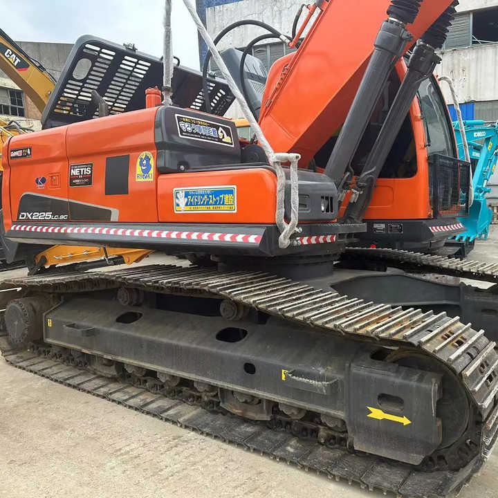 Used Excavator Doosan DX225LC-9 Excavators Mini Equipment Earth Moving Machinery Doosan Digger Excavator for Sale - Верижен багер: снимка 1 Used Excavator Doosan DX225LC-9 Excavators Mini Equipment Earth Moving Machinery Doosan Digger Excavator for Sale - Верижен багер: снимка 1