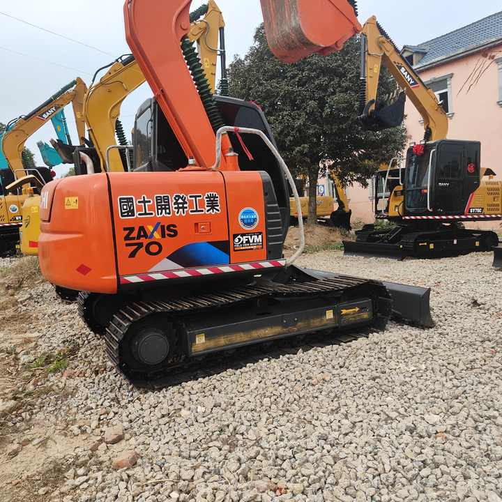 Used HITACHI ZX-70 - Багер: снимка 1 Used HITACHI ZX-70 - Багер: снимка 1