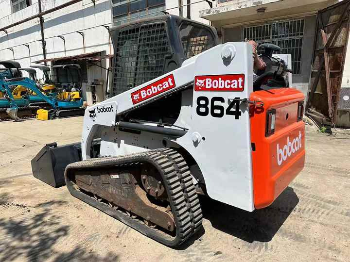 Used Heavy Construction Equipment Crawler bobcat T864 Second Hand Smaller Skid Steers Used Machine for Sale - Мини челен товарач: снимка 4 Used Heavy Construction Equipment Crawler bobcat T864 Second Hand Smaller Skid Steers Used Machine for Sale - Мини челен товарач: снимка 4