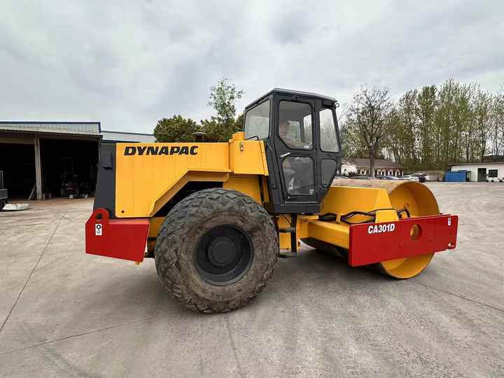 Used Heavy Construction Equipment Dynapac Ca301d Second Hand Road Rollers Used Machine Hot Sale - Компактор: снимка 5 Used Heavy Construction Equipment Dynapac Ca301d Second Hand Road Rollers Used Machine Hot Sale - Компактор: снимка 5