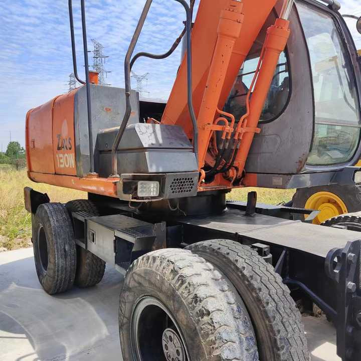 Багер Used Japan Original Brand  Hitachi Zx 130w Wheel Excavator  Hitachi Zx120 130  200 Excavator for Sale [ Copy ]: снимка 6