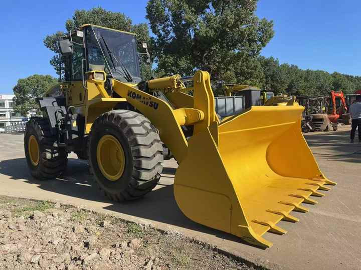 Used Komatsu WA320-5 Wheel Loader for Sale | Reliable Secondhand Construction Equipment with Export Support - Колесен товарач: снимка 5 Used Komatsu WA320-5 Wheel Loader for Sale | Reliable Secondhand Construction Equipment with Export Support - Колесен товарач: снимка 5
