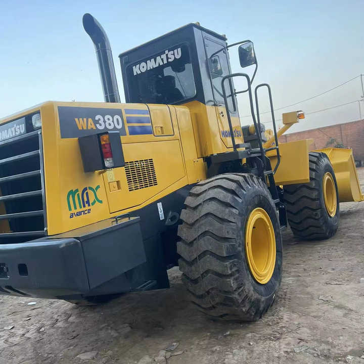 Used Komatsu WA380-3 Front Loader in Very Good Condition Strong Power komatsu 380 Wheel Loader Low Price Hot Sale - Колесен товарач: снимка 1 Used Komatsu WA380-3 Front Loader in Very Good Condition Strong Power komatsu 380 Wheel Loader Low Price Hot Sale - Колесен товарач: снимка 1