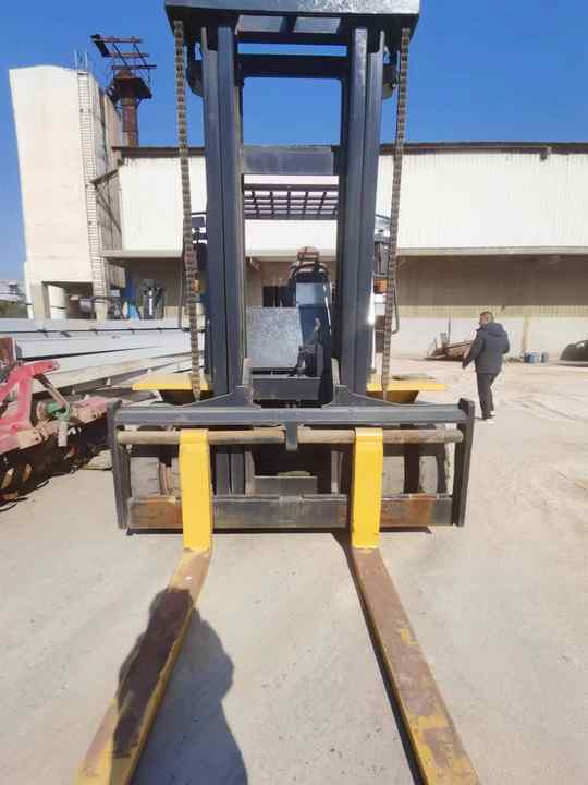 Мотокар Used Original Japan Brand komatsu 15tons Forklift for Sale  Low Working Hours Strong Power [ Copy ]: снимка 6