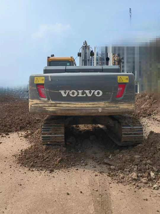 Used Volvo Brand Original EC200B Model Excavator with Good Working Condition for Sale - Верижен багер: снимка 5 Used Volvo Brand Original EC200B Model Excavator with Good Working Condition for Sale - Верижен багер: снимка 5