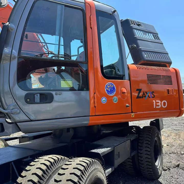 Used Wheel Excavator Hitachi ZX 130W Made in Japan 13ton Hitachi Zx130w Wheel Excavator Price Used Hitachi Zx130 Excavator SALE - Багер: снимка 1 Used Wheel Excavator Hitachi ZX 130W Made in Japan 13ton Hitachi Zx130w Wheel Excavator Price Used Hitachi Zx130 Excavator SALE - Багер: снимка 1