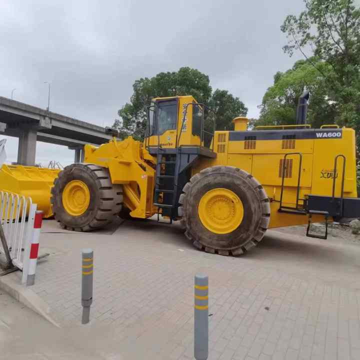 Used Wheel Loader Komatsu WA600-3 Good Working Condition High Quality Nice Price Original Japan Machine - Колесен товарач: снимка 5 Used Wheel Loader Komatsu WA600-3 Good Working Condition High Quality Nice Price Original Japan Machine - Колесен товарач: снимка 5