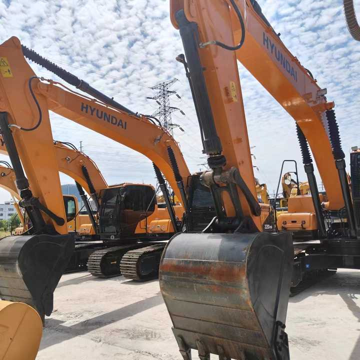 Used hyundai 220-9 Excavator with Good Performance for Sale - Багер: снимка 2 Used hyundai 220-9 Excavator with Good Performance for Sale - Багер: снимка 2