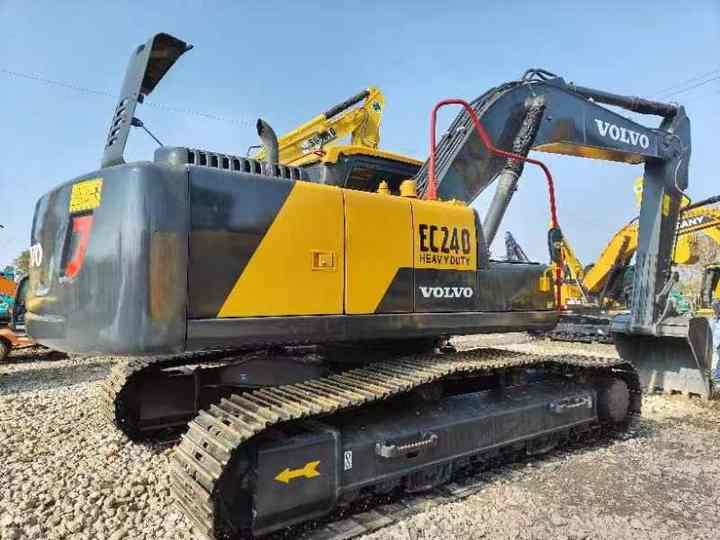 Used volvo ec240 excavator for sale korea brand volvo ec210 240 250 290 300 excavator for sale - Багер: снимка 5 Used volvo ec240 excavator for sale korea brand volvo ec210 240 250 290 300 excavator for sale - Багер: снимка 5