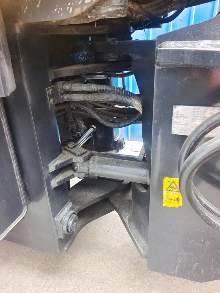 Колесен товарач komatsu wa320-5 [ Copy ] [ Copy ]: снимка 9