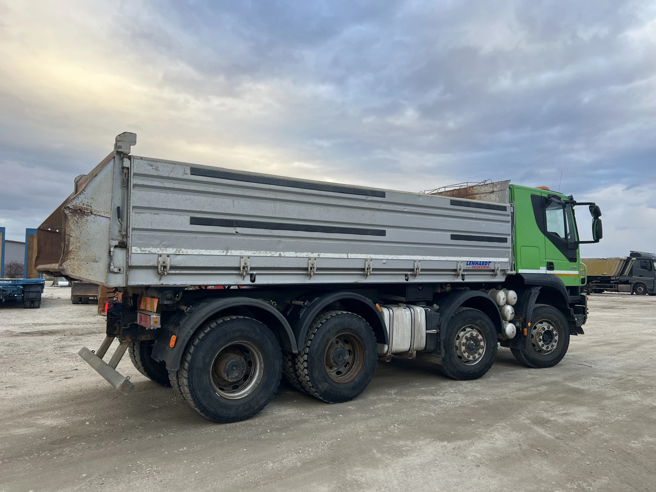 Самосвал камион Iveco Trakker 8х4, Нов внос: снимка 6