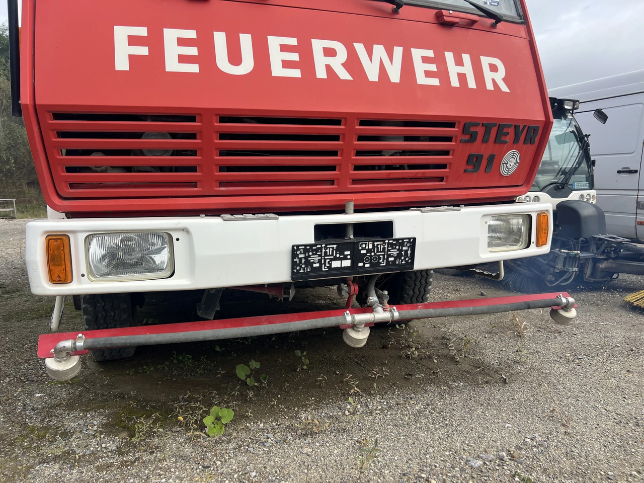 Steyr 791 4х4, 27000 км.Водоноска, FEUERWEHR, - Пожарна кола: снимка 3 Steyr 791 4х4, 27000 км.Водоноска, FEUERWEHR, - Пожарна кола: снимка 3