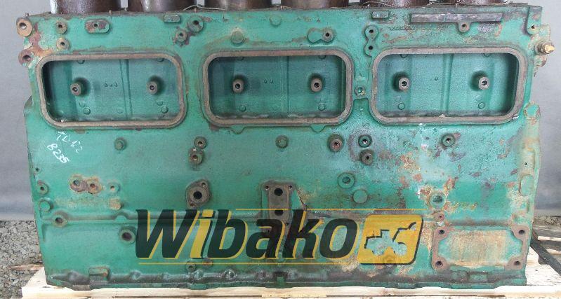 Block Engine / Motor Volvo TD122KME 161258154 - Цилиндров блок за Строителна техника: снимка 1 Block Engine / Motor Volvo TD122KME 161258154 - Цилиндров блок за Строителна техника: снимка 1