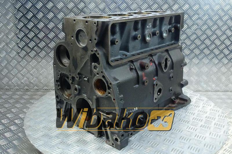 Crankcase for engine Case 4-390 3906406 - Картер за Строителна техника: снимка 1 Crankcase for engine Case 4-390 3906406 - Картер за Строителна техника: снимка 1