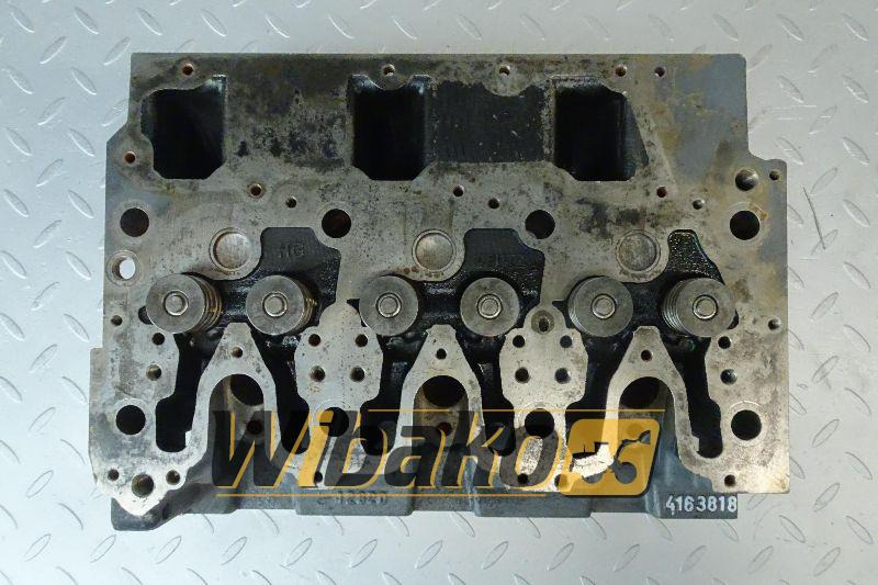 Cylinder head Deutz 4163818 - Глава на блока за Строителна техника: снимка 1 Cylinder head Deutz 4163818 - Глава на блока за Строителна техника: снимка 1