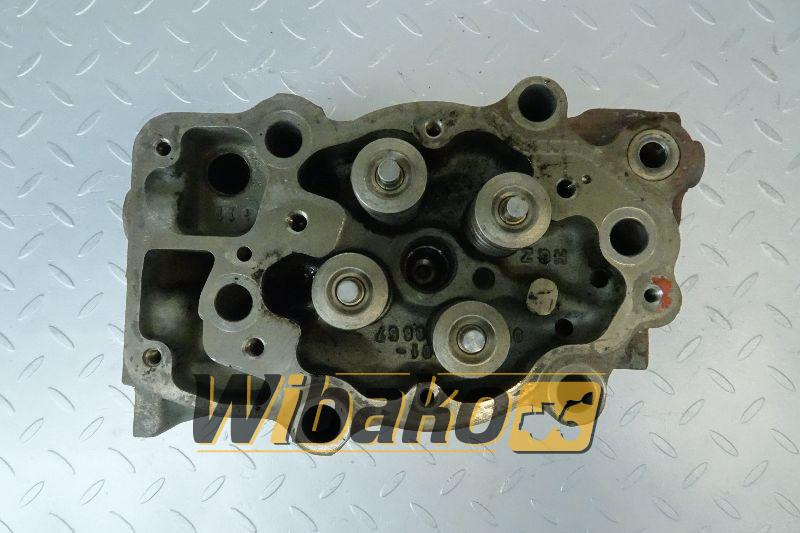 Cylinder head Liebherr 10120384 - Глава на блока за Строителна техника: снимка 1 Cylinder head Liebherr 10120384 - Глава на блока за Строителна техника: снимка 1