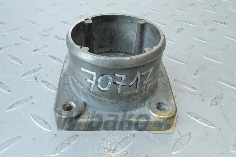 Deutz 04914671 - Всмукателен колектор за Строителна техника: снимка 1 Deutz 04914671 - Всмукателен колектор за Строителна техника: снимка 1