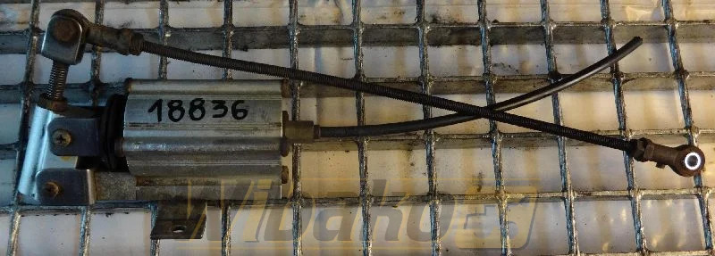 Deutz F5L413 - Двигател и части за Строителна техника: снимка 1 Deutz F5L413 - Двигател и части за Строителна техника: снимка 1