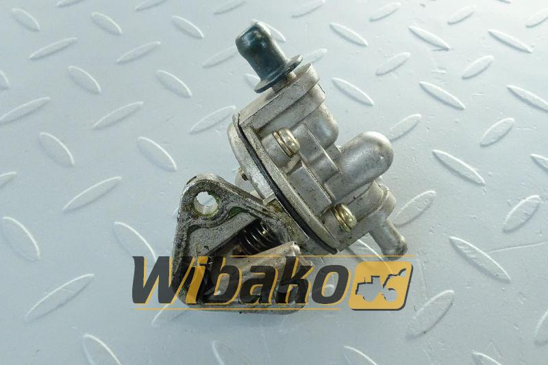 Fuel Feed Pump Kubota 15821-52030 - Горивна помпа за Строителна техника: снимка 1 Fuel Feed Pump Kubota 15821-52030 - Горивна помпа за Строителна техника: снимка 1