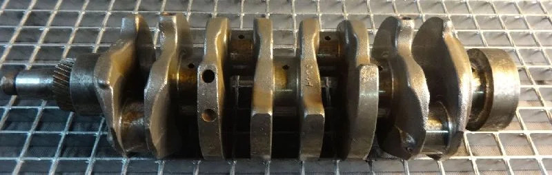 Perkins P770 - Колянов вал за Строителна техника: снимка 1 Perkins P770 - Колянов вал за Строителна техника: снимка 1