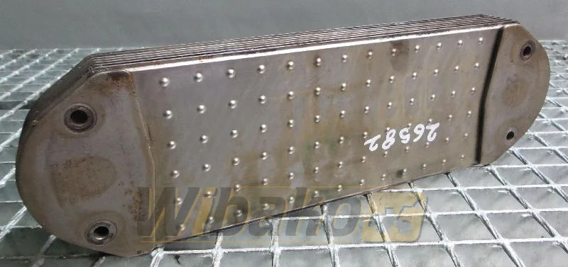 Volvo D12C - Маслен охладител за Строителна техника: снимка 1 Volvo D12C - Маслен охладител за Строителна техника: снимка 1