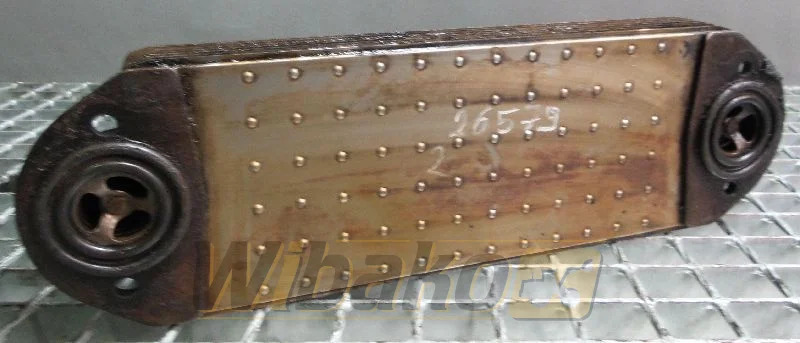 Volvo D12D LAE3 - Маслен охладител за Строителна техника: снимка 1 Volvo D12D LAE3 - Маслен охладител за Строителна техника: снимка 1