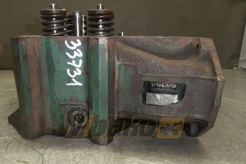 Volvo D16 1001676 - Глава на блока за Строителна техника: снимка 1 Volvo D16 1001676 - Глава на блока за Строителна техника: снимка 1