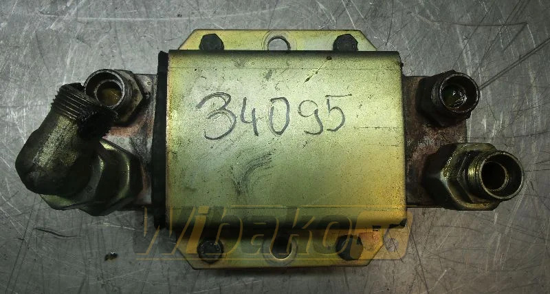 Volvo EC340 11033455 - Маслен охладител за Строителна техника: снимка 1 Volvo EC340 11033455 - Маслен охладител за Строителна техника: снимка 1
