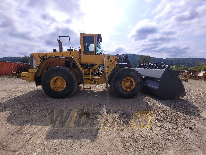 Volvo L220E - Колесен товарач: снимка 4 Volvo L220E - Колесен товарач: снимка 4