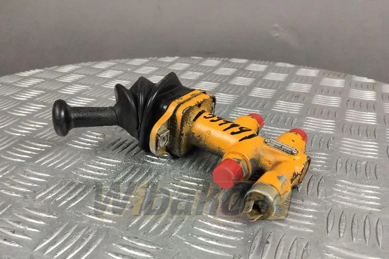 Wabco 4674100120 - Хидравличен клапан за Строителна техника: снимка 1 Wabco 4674100120 - Хидравличен клапан за Строителна техника: снимка 1