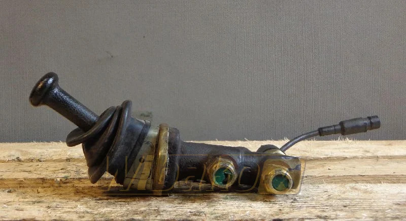 Wabco 4674100150 - Хидравличен клапан за Строителна техника: снимка 1 Wabco 4674100150 - Хидравличен клапан за Строителна техника: снимка 1